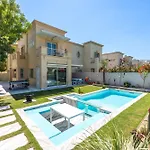 Elegant Lakeside Villa With A Private Pool
